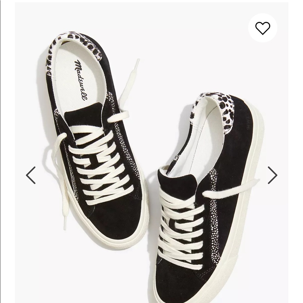 Sidewalk Low Top Sneakers